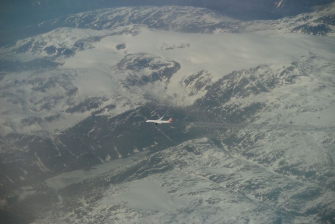 Vuelo de Norwegian Barcelona-Los Angeles DY7109. Otro avión sobrevolando Groenlandia.