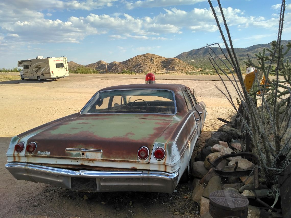 Costa Oeste EEUU en coche o en autocaravana. Hackberry General Store en plena Ruta 66, Arizona.