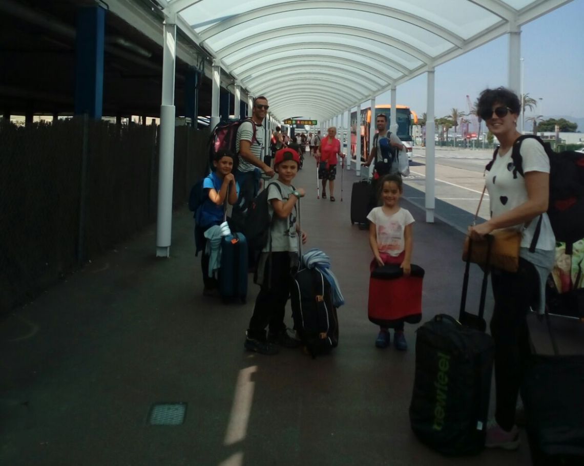 Nuestro equipaje en el inicio del viaje, aeropuerto de El Prat en Barcelona.