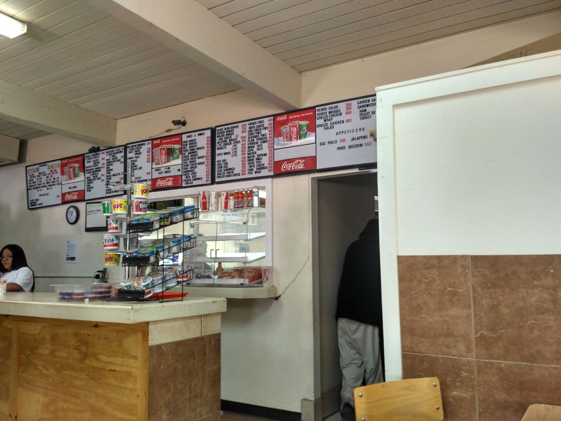 Havasupai - Cafe Bar situado en Supai. El pueblo de Supai es el único núcleo urbano dentro de la tribu de los Havasupai.