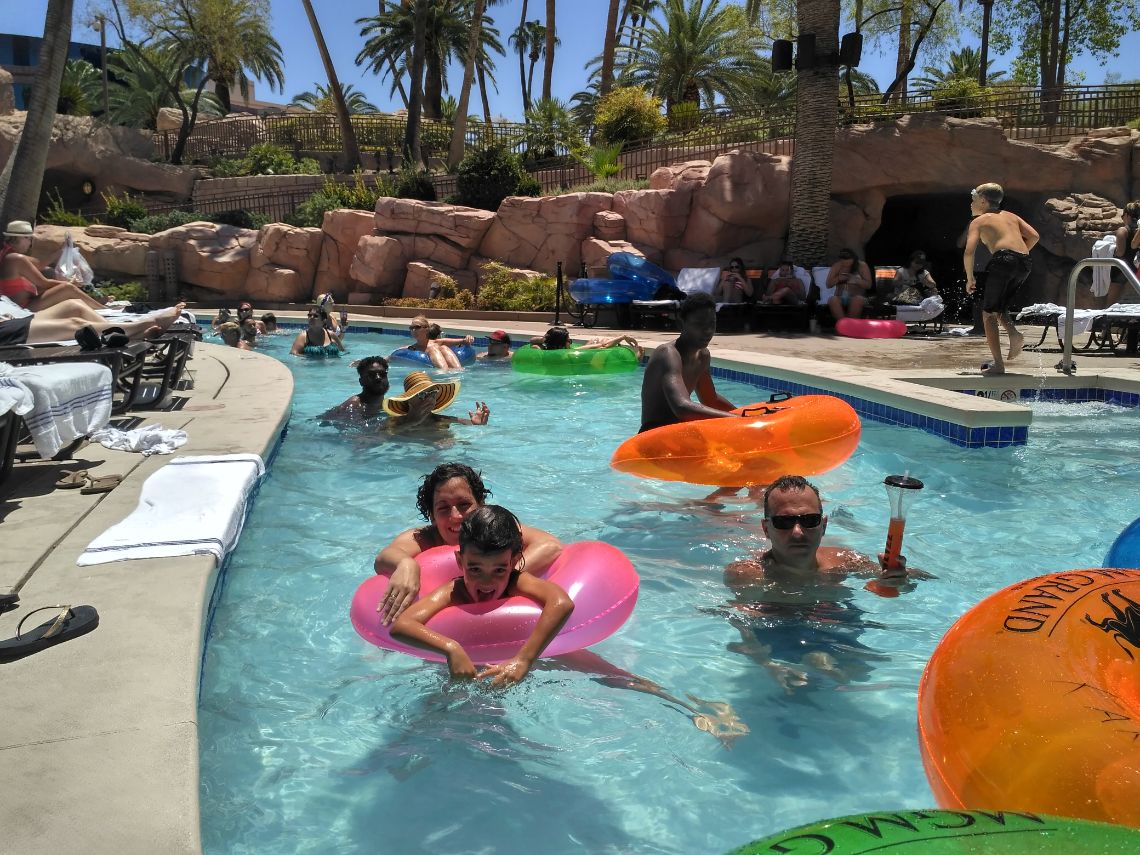las vegas piscinas mgm grand 2