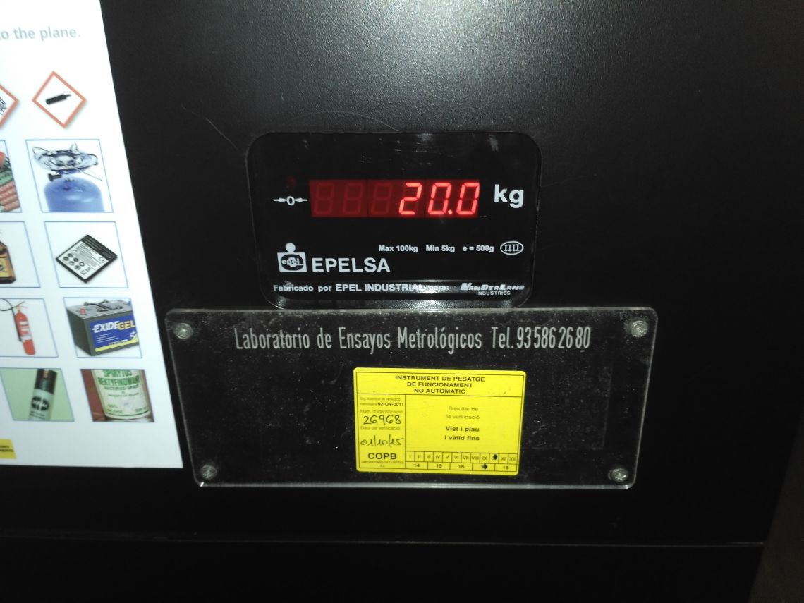 Peso exacto maleta aeropuerto. 20 kg clavados!