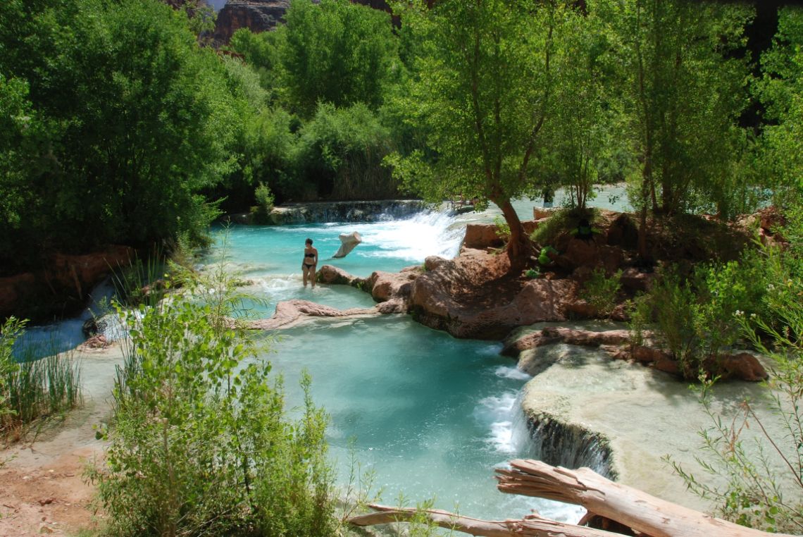 Havasupai - Piscinas naturales situadas justo debajo de las cascadas Havasu Falls. Están situadas en la reserva india de los Havasupai en el Gran Cañón, Arizona.