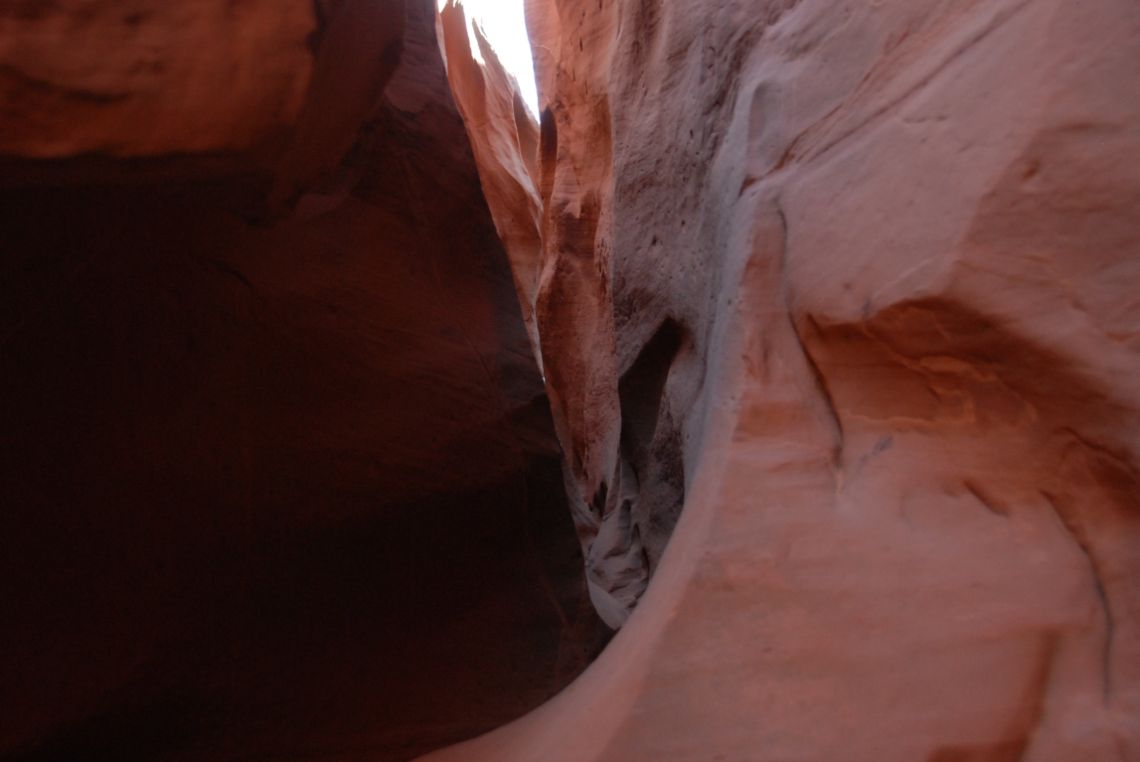 Lake Powell - Slot Canyon en Bullfrog Bay situado a escasos metros del RV Park. Vista desde dentro.