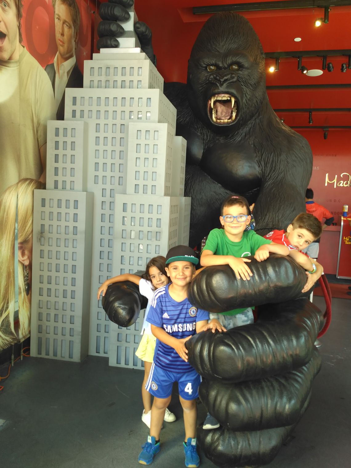 Paseo de la fama en Hollywood o Walk of Fame. Recreación de la famosa escena de la película de King Kong.