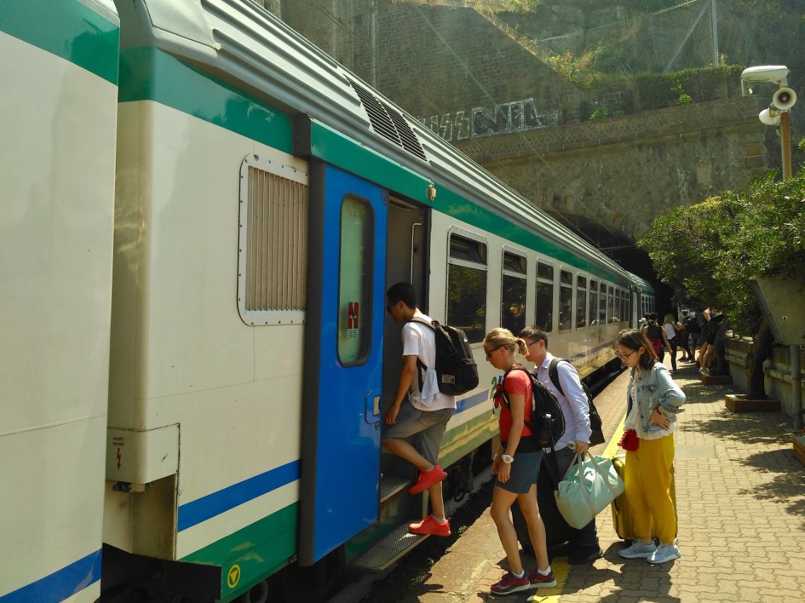 cinque terre tren