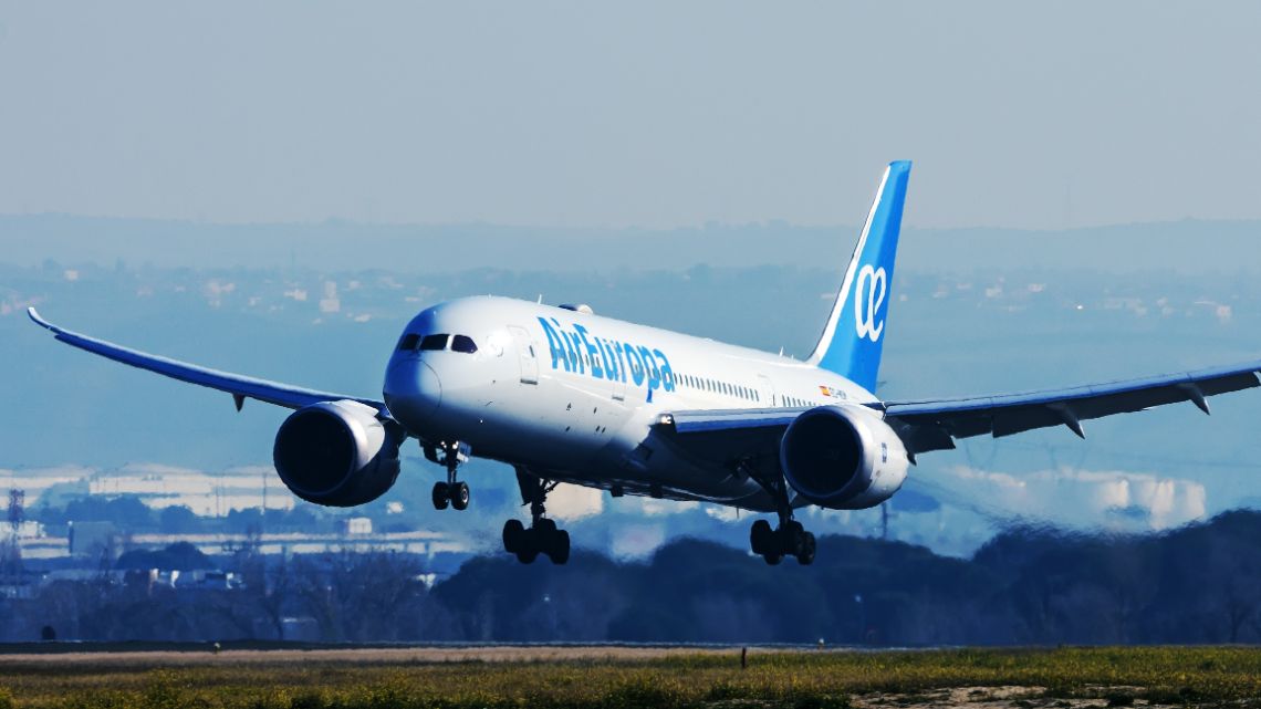 avion air europa aterrizaje
