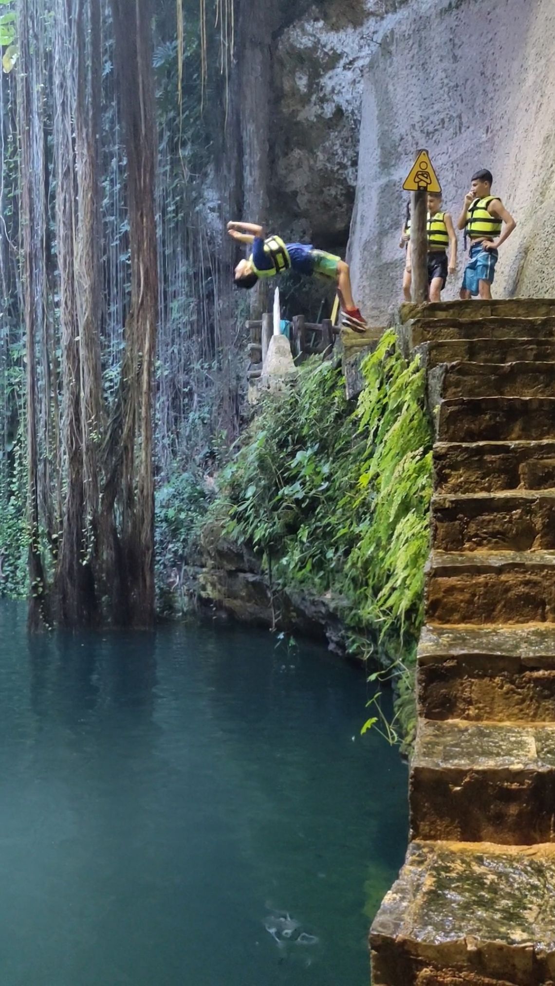 cenote ik kil 2