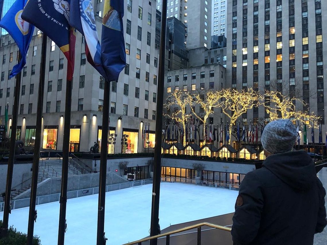 rockefeller center ice rink