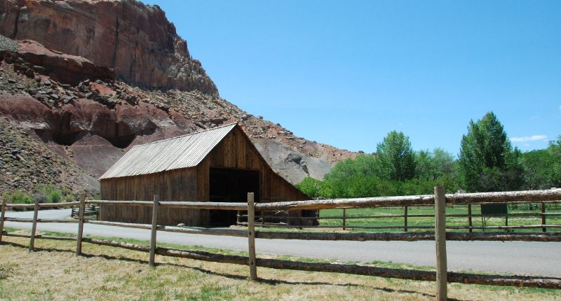 Capitol Reef National Park - Granja de estilo mormón en Fruita, en pleno Parque Nacional de Capitol Reef, Utah.